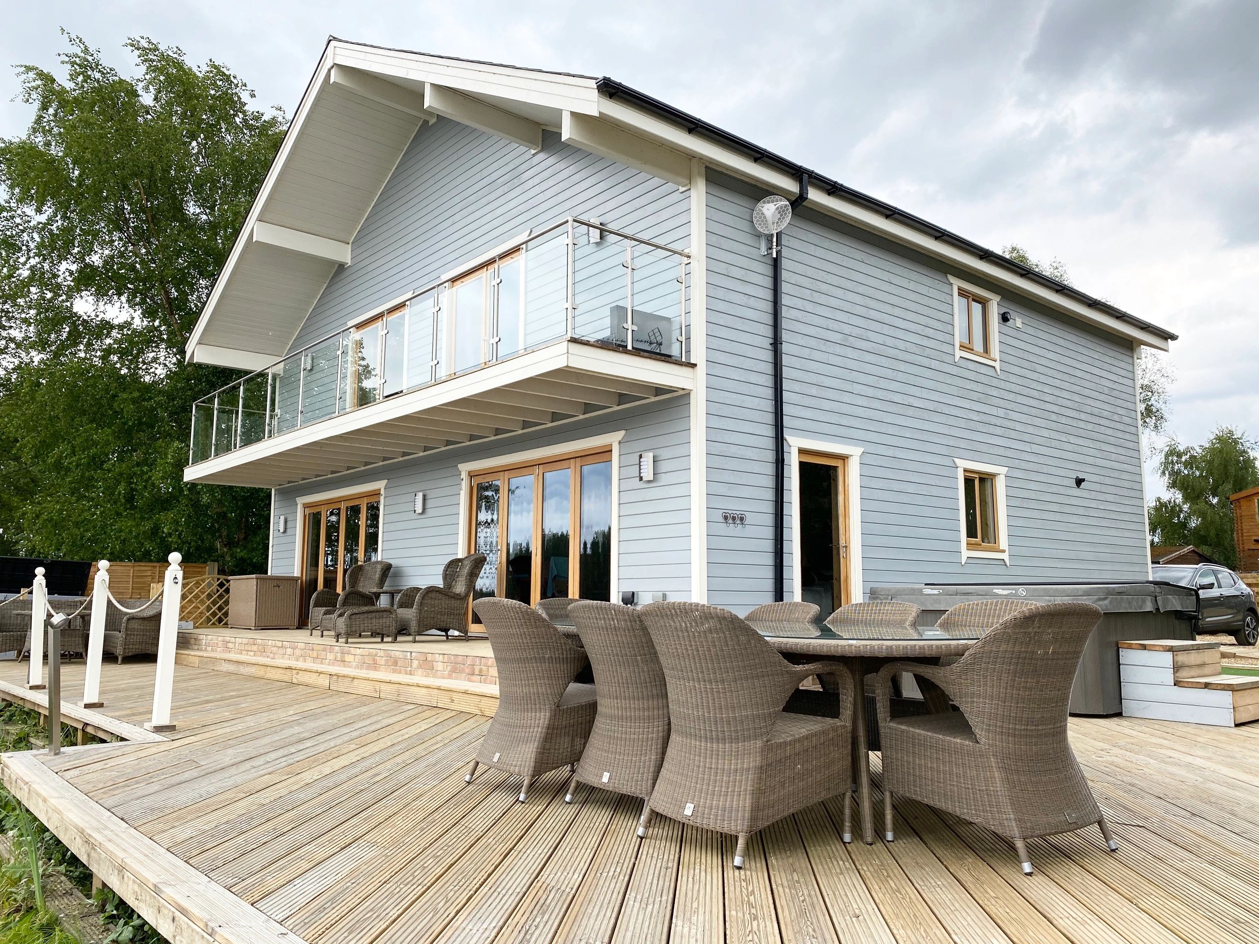 Pentney Lakes Malibu lake house